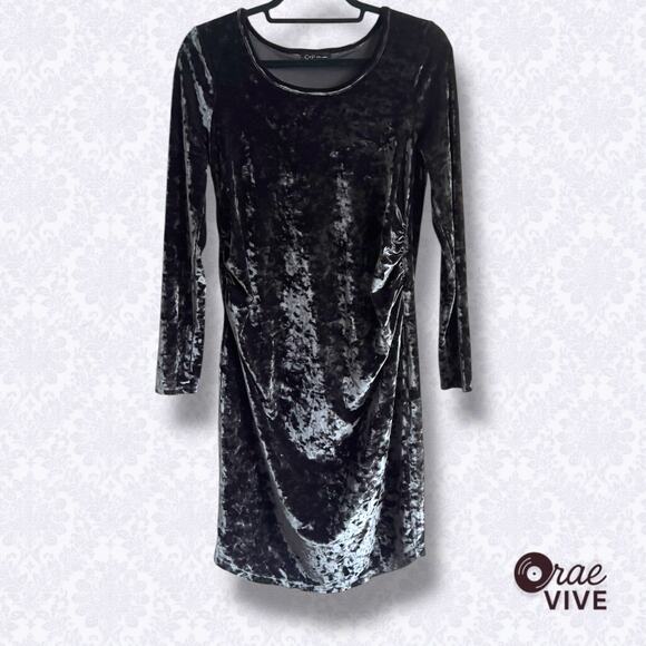 Cherish & Protect Maternity Dress Medium Pewter Crushed Velvet - Picture 1 of 4